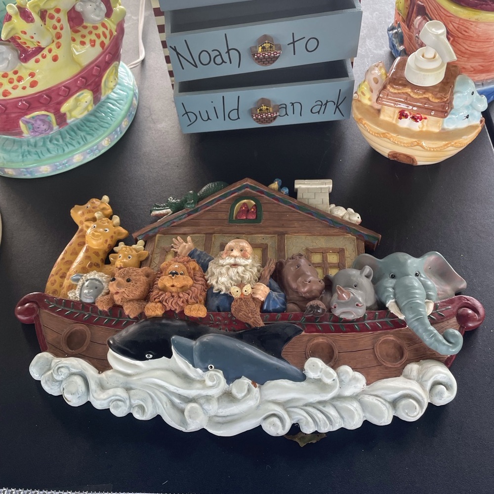 Noah's Ark Animal Figurine Decor